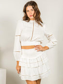 WOMEN'S LONG SLEEVE EYELET TRIM DETAILED CROP TOP