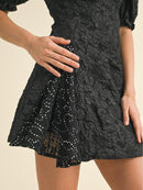 WOMEN'S SHORT PUFF SLEEVE FLORAL DETAILED BODYCON MINI DRESS