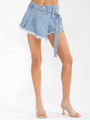 WOMEN'S BUTTON CLOSURE POCKETS RAW EDGE DENIM MINI SKORT