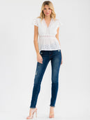WOMEN'S SHORT SLEEVE V-NECK RUFFLE EYELET TOP
