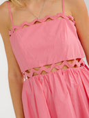 WOMEN'S SLEEVELESS SQUARE NECK FRONT POCKETS SMOCK SELF TIE MINI DRESS