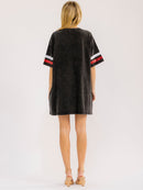 WOMEN'S SHORT SLEEVE FRONT POCKETS LOOSE FIT GRAPHIC WASHED MINI DRESS