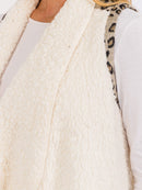 WOMEN'S SLEEVELESS OPEN FRONT POCKETS ANIMAL PRINT SHERPA VEST