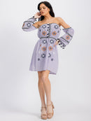 WOMEN'S COLD SHOULDER LONG SLEEVE EMBROIDERY DETAILED MINI DRESS