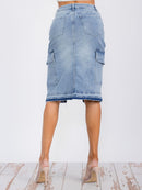 WOMEN'S BUTTON CLOSURE FRONT SLIT CARGO POCKETS WASHED DENIM MIDI SKIRT