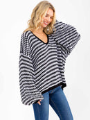 WOMEN'S LONG SLEEVE V-NECK COLORBLOCK OVERSIZED PULLOVER SWEATER