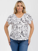 PLUS SIZE SHORT SLEEVE V-NECK GRAPHIC HIGH-LOW BLOUSE