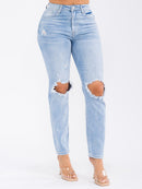 WOMEN'S BUTTON CLOSURE DISTRESS STRETCH DENIM STRAIGHT LEG JEANS