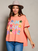 WOMEN'S SHORT SLEEVE STARS DESIGN HIGH-LOW GRAPHIC TOP