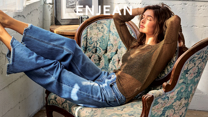 Super High Rise 5-Pocket Flare Jeans 60% OFF