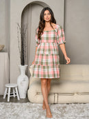 WOMEN'S SHORT SLEEVE SQUARE NECK PLAID MINI DRESS