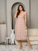 WOMEN'S SWEETHEART NECK PLAID BUTTON UP MIDI DRESS